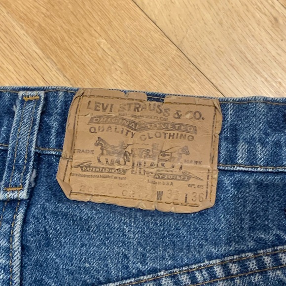 Vintage Levi’s Orange Tab Jeans 32” x 25.5” - Picture 3 of 6